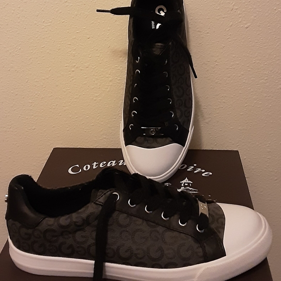 Guess Shoes Size 8 Canvas Monogram Sneakers NWOT - Picture 7 of 16